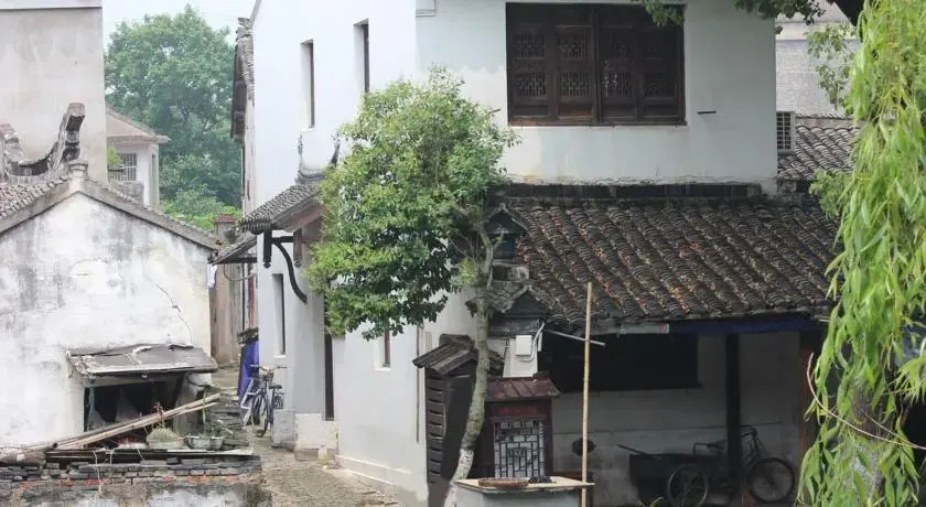 Cyan Dragon Old House Tongli