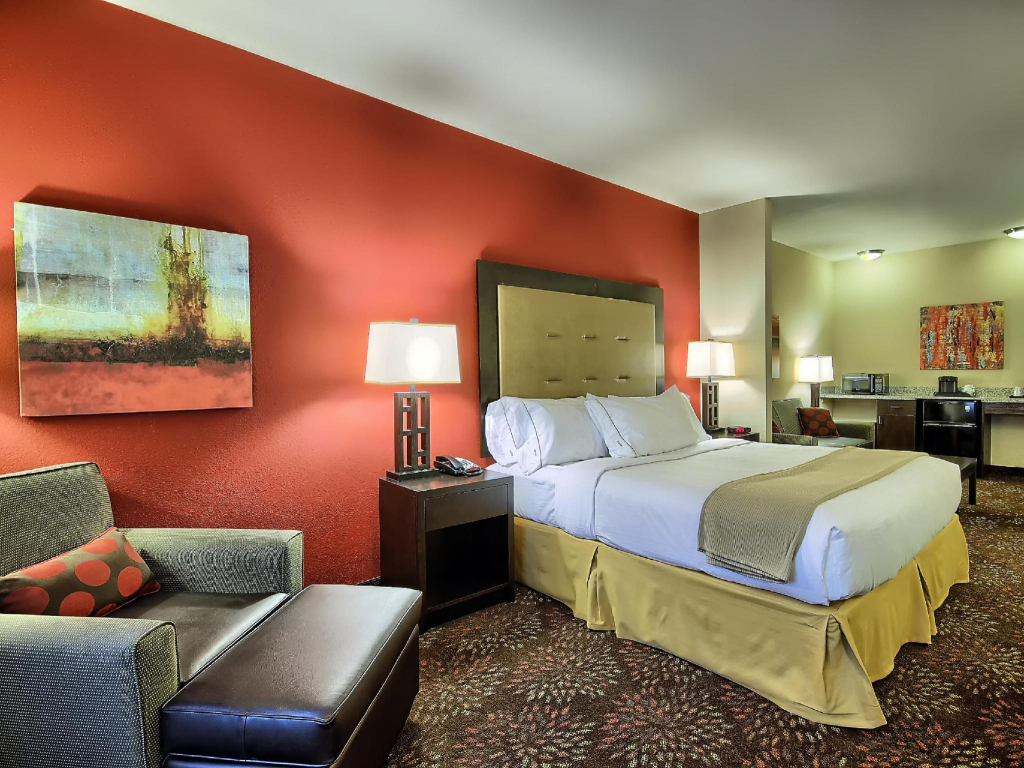 Holiday Inn Express & Suites New Martinsville by IHG