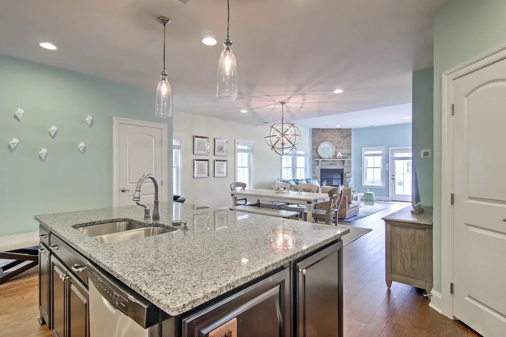 3 Mi to Fenwick Island Beach: Luxe Bungalow