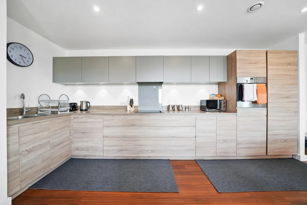 Kennet House Superior Serviced Apartment