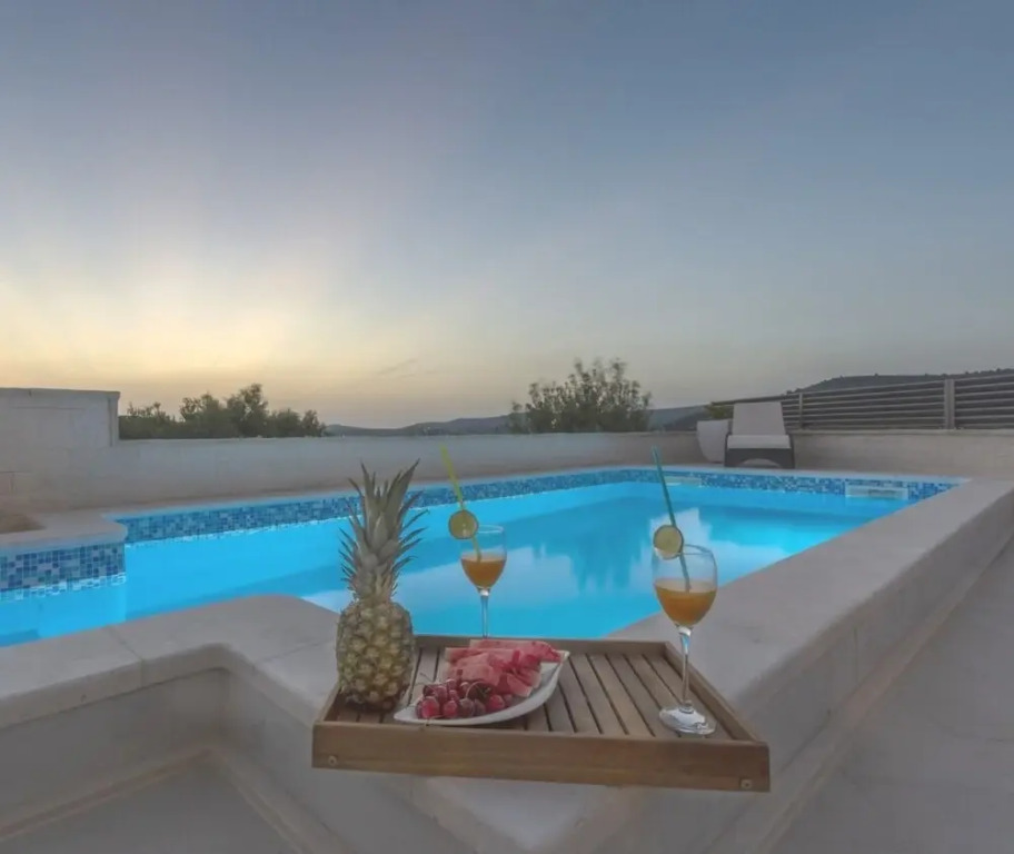 Ante - With Pool & gym - H