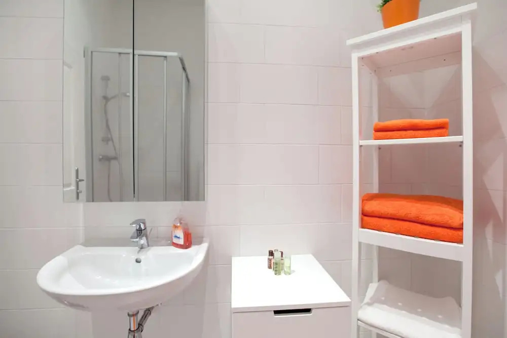 Apartment Theresiengasse Check in 15h to 22h Only