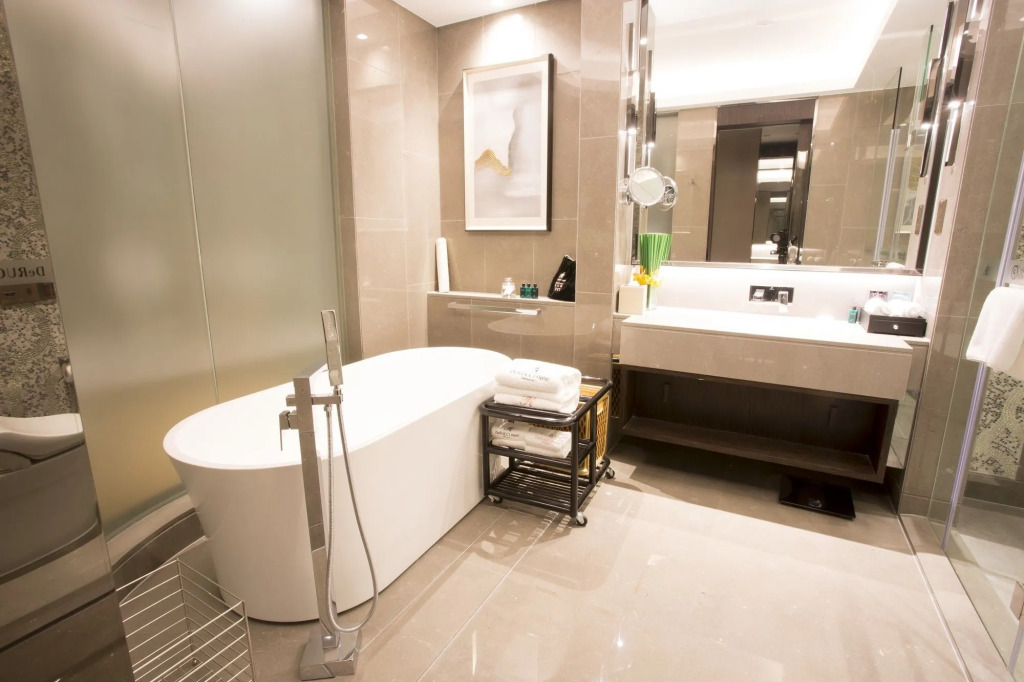DeRUCCI Hotel
