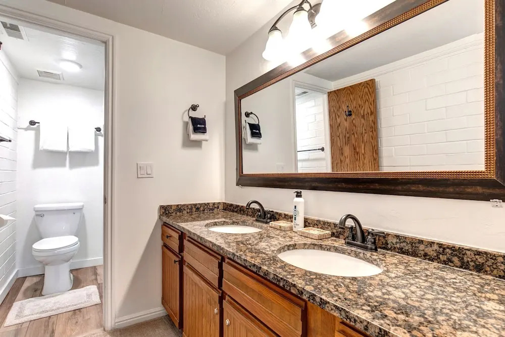 Park Station 133 2 Bedroom Condo by RedAwning