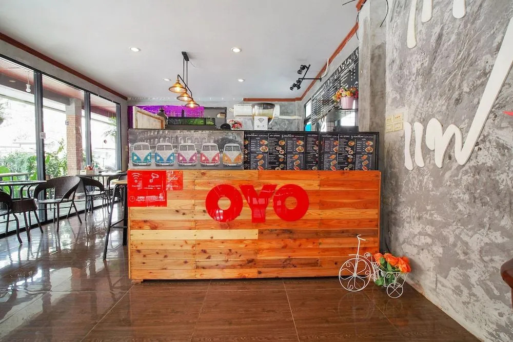OYO 715 Apartment Khunpu