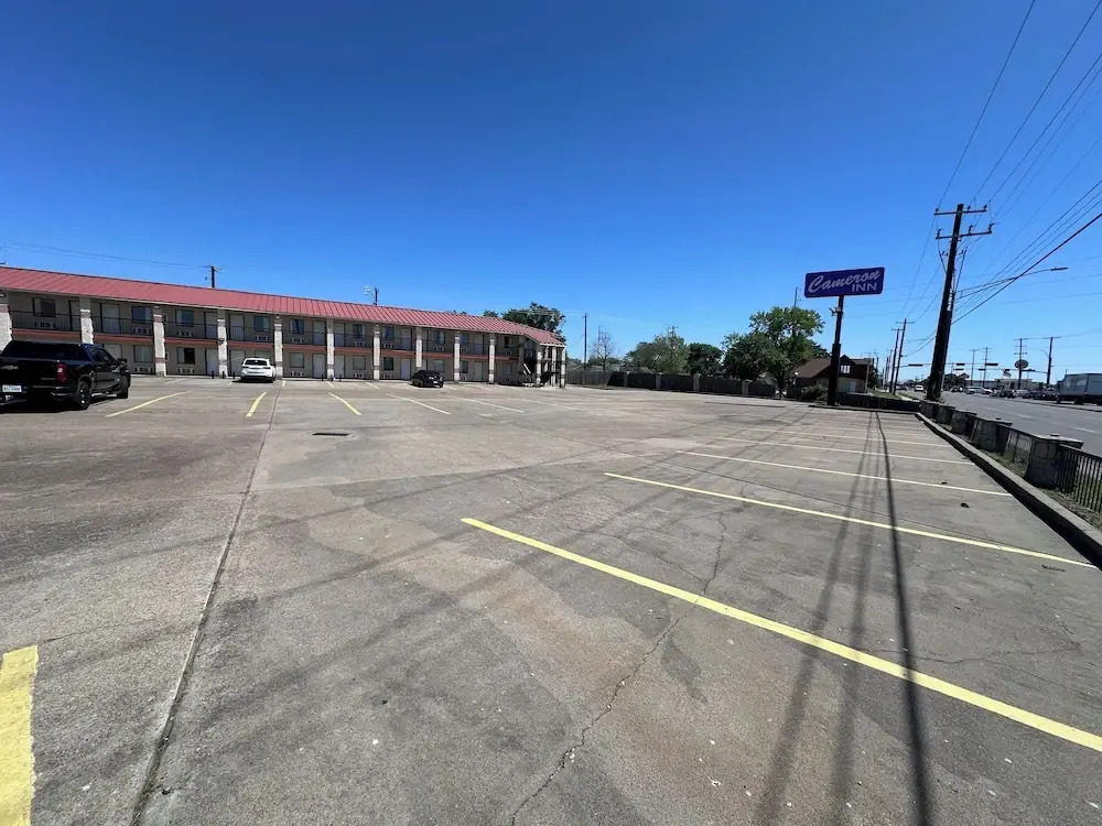 Cameron inn and Suites