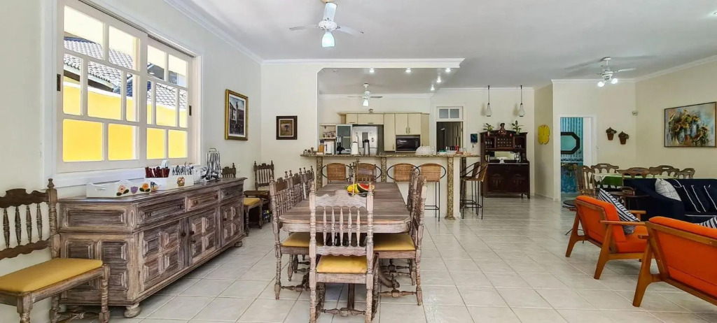 Casa com piscina perto da praia de Riviera