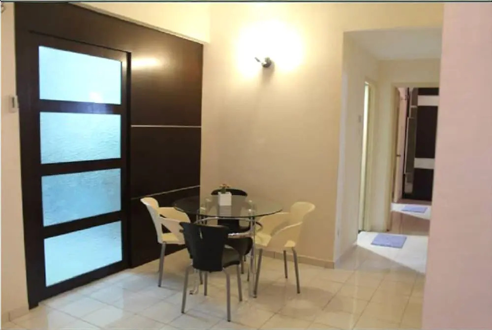 Putra Place Home Inn