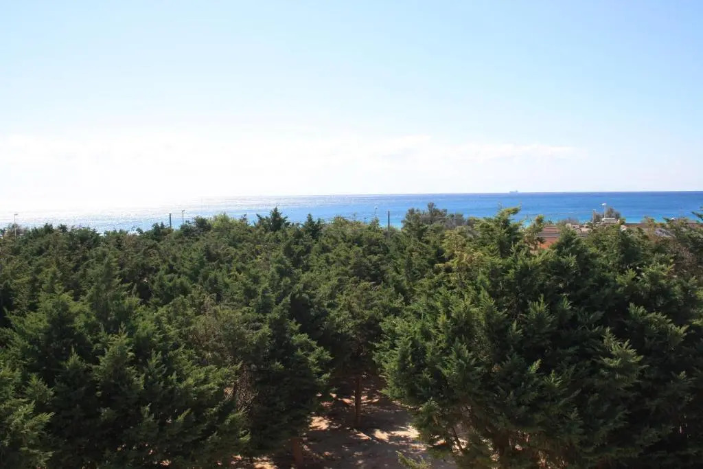 Morello Beach Hotel