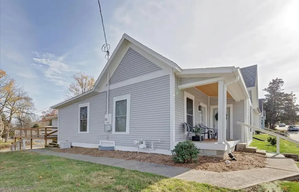 Fall Festivities - 4BR Home by IU Stadium Bloomington Bliss