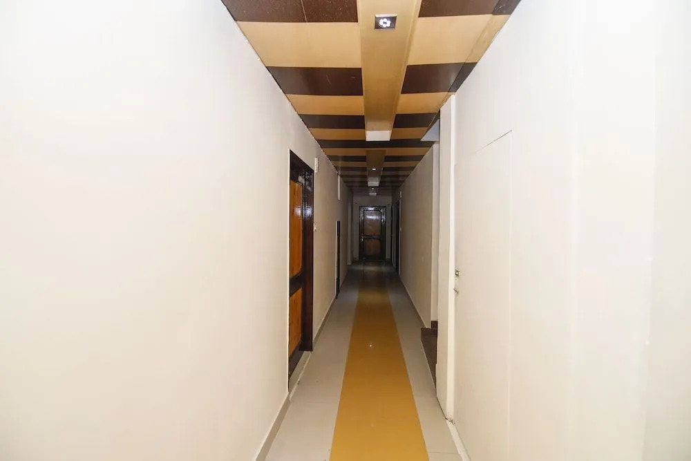 OYO 24006 Hotel Him Regency