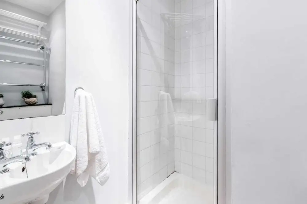 Amazing 2 bed 2 bath Kensington