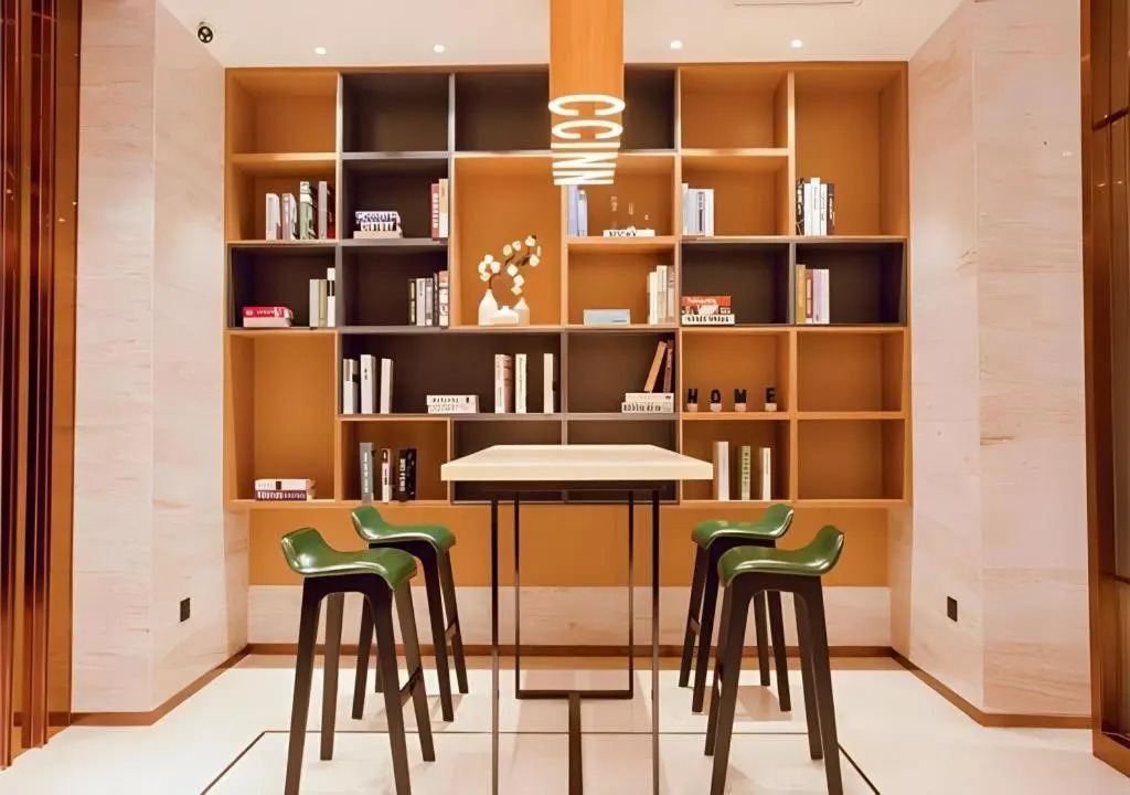 City Comfort Inn Honghu Huijin Wealth Plaza Golden Sunshine