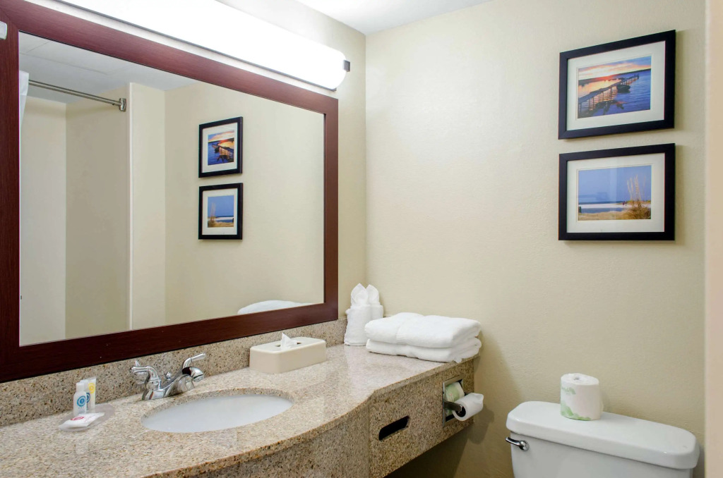 Comfort Inn & Suites Biloxi-DIberville