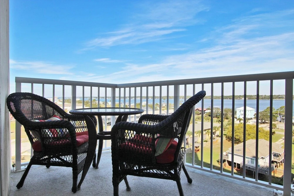 Crystal Tower Condo 1705 2 Bedrooms 2 Bathrooms Condo