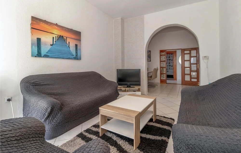 Nice Apartment in Novi Vinodolski With Wifi and 2 Bedrooms