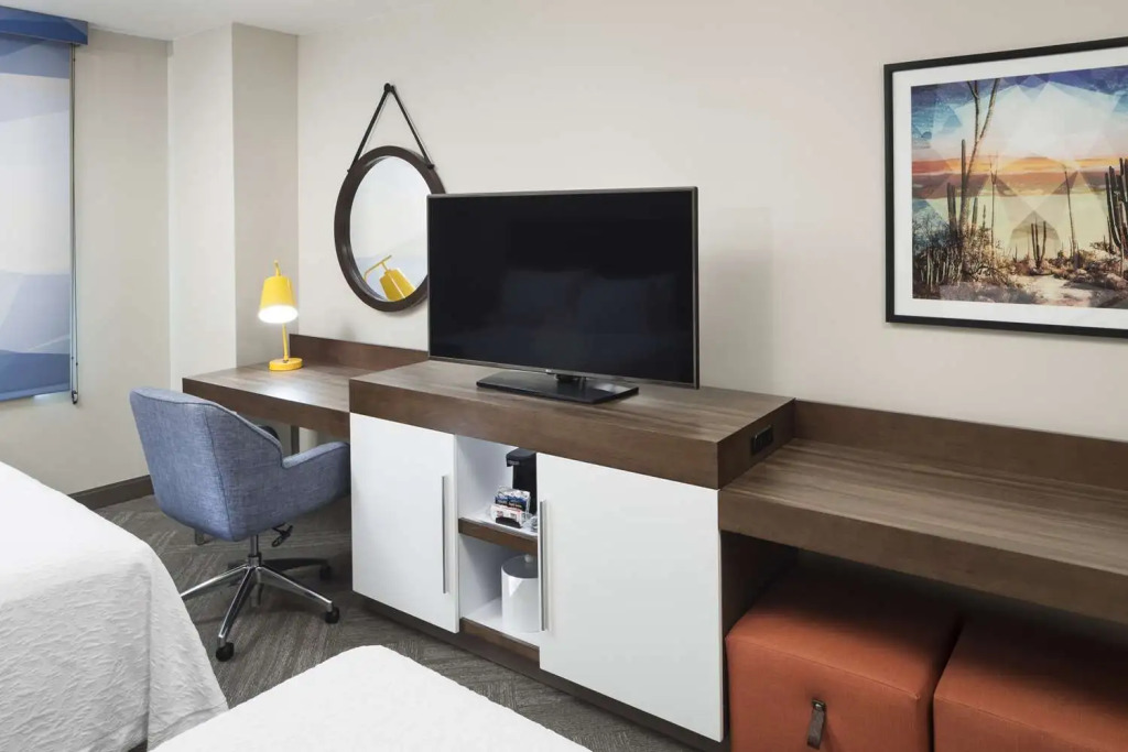 Hampton Inn & Suites Phoenix Downtown