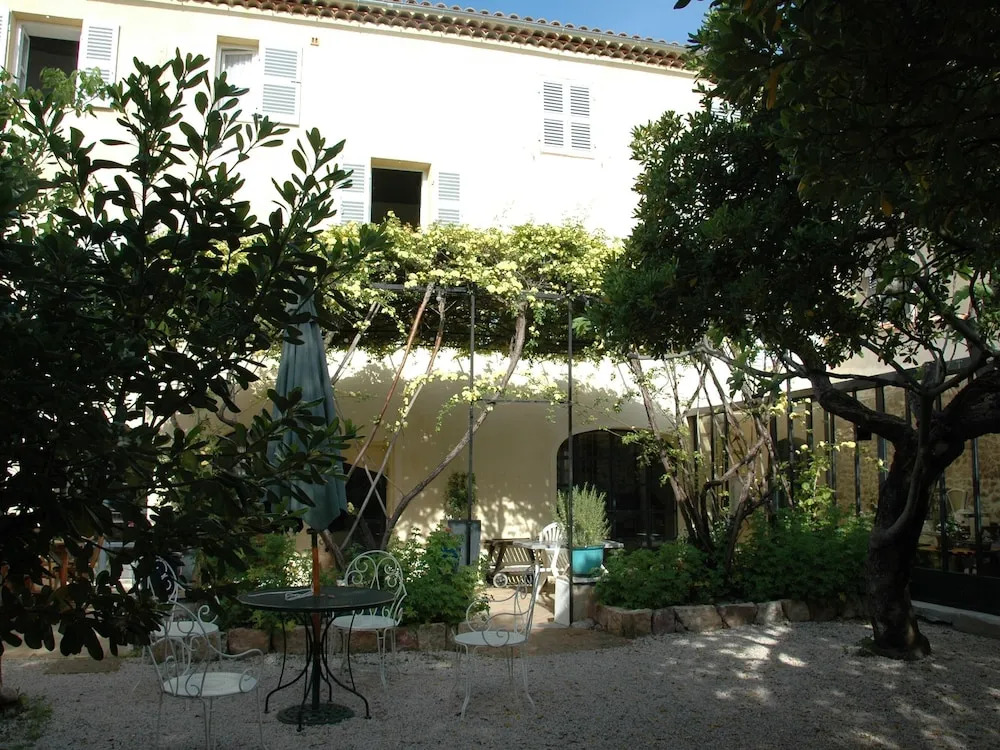 Le Vieux Logis Chambres dHôtes