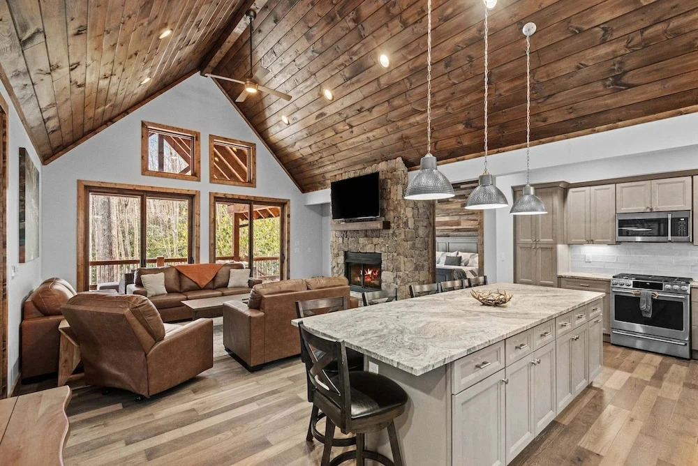 The Cabins on Buckeye Creek at Eagles Nest