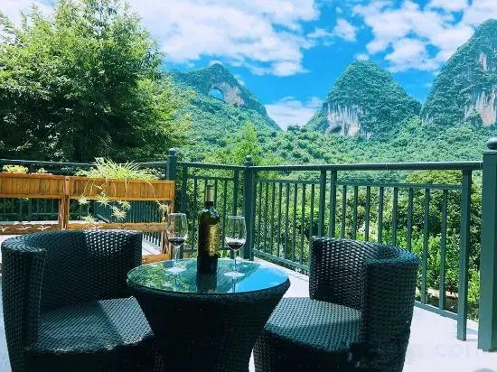 Yangshuo Moon Villa Homestay (Yulonghe Scenic Area Branch)
