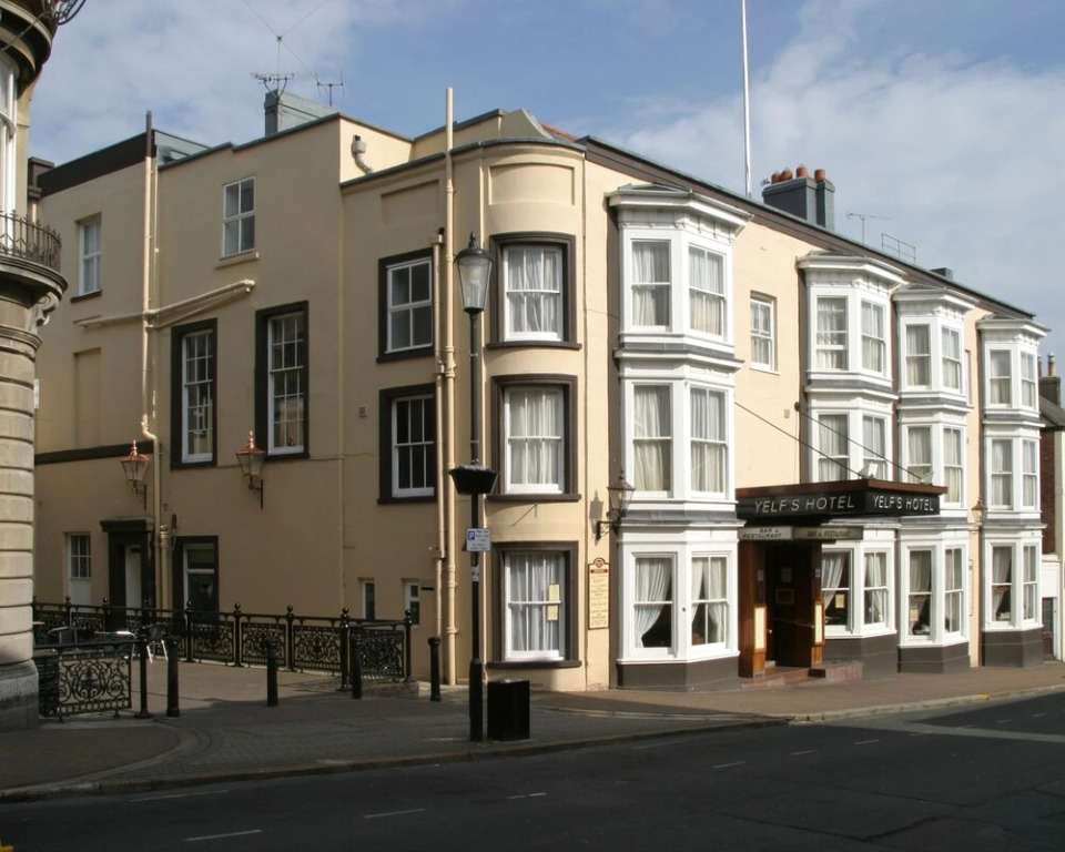 Yelfs Hotel
