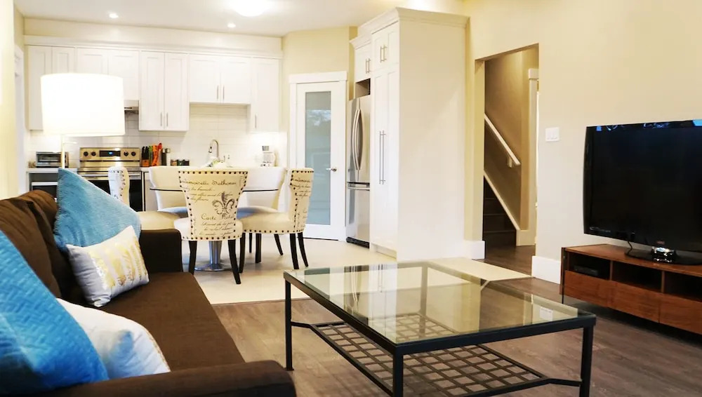 Columbia House by Citiwest Residences