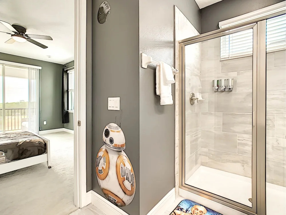 Disney themed 11 Bedroom Private Pool Home by Disney 11 Home by RedAwning