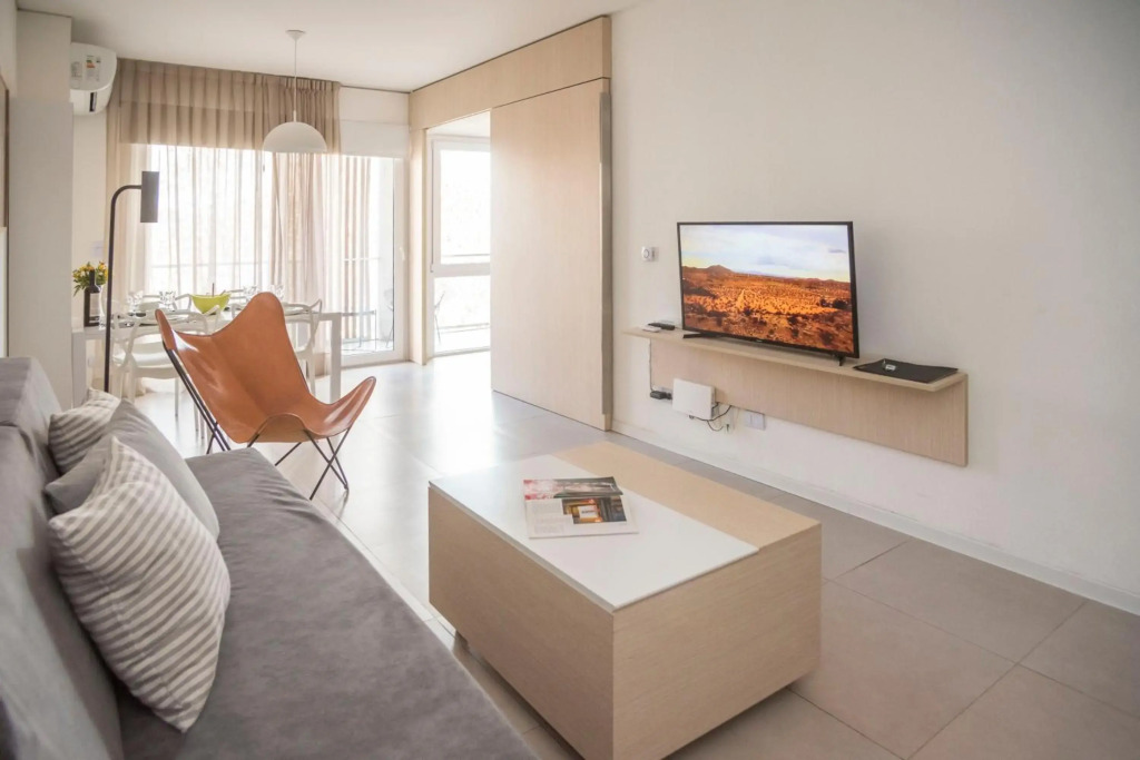 Grid Suites Charcas