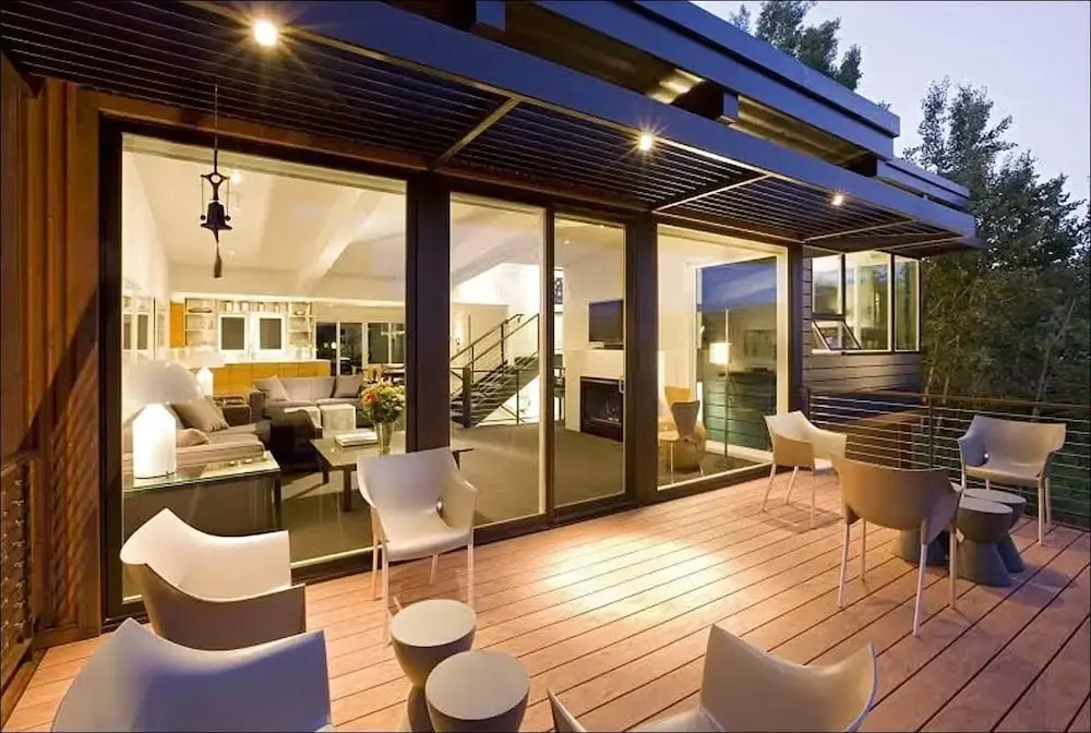 115 Martingale Pl