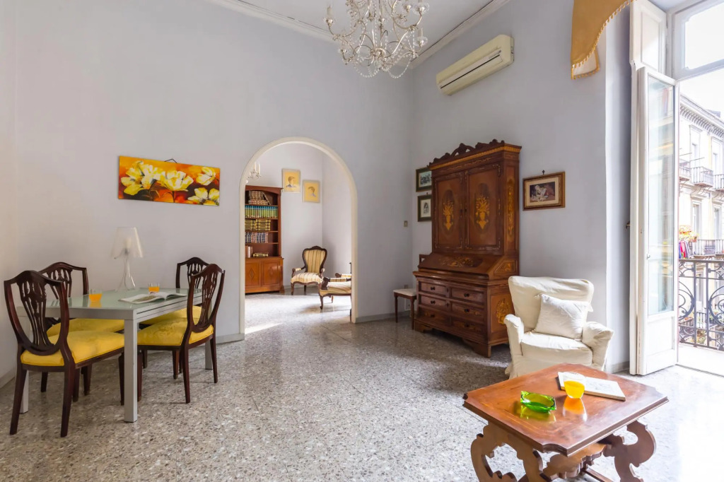 Rettifilo Family Apartment