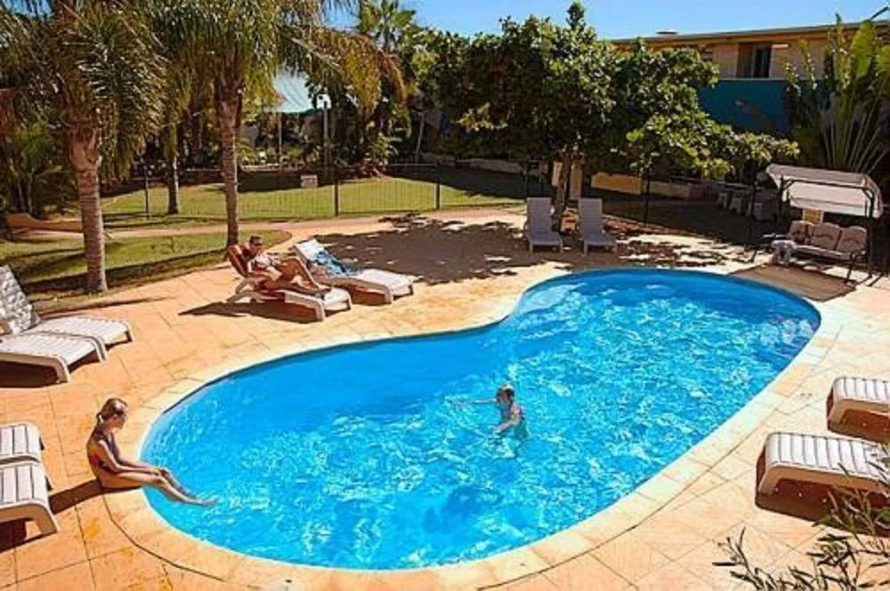 Golden Chain Sea Breeze Resort