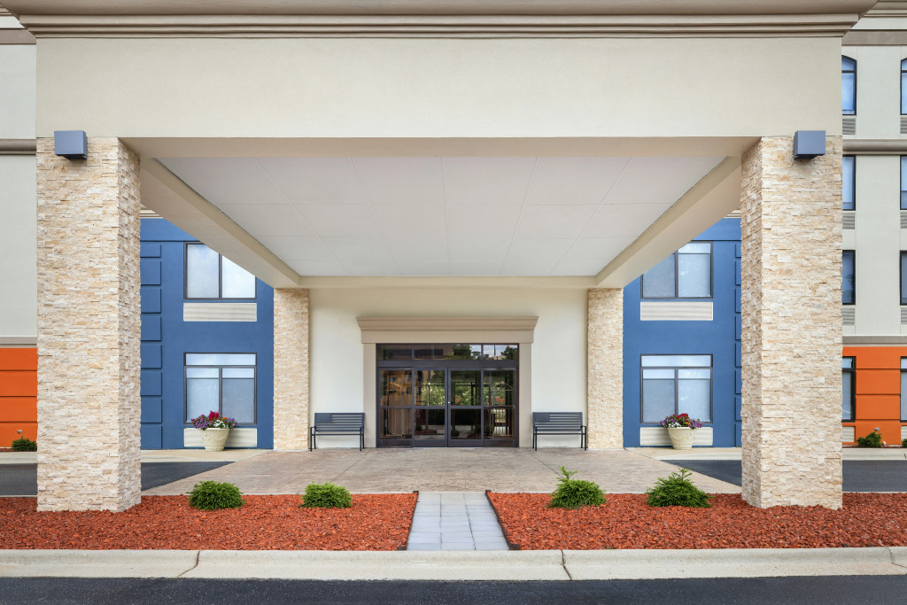 Holiday Inn Express Fayetteville Fort Bragg by IHG