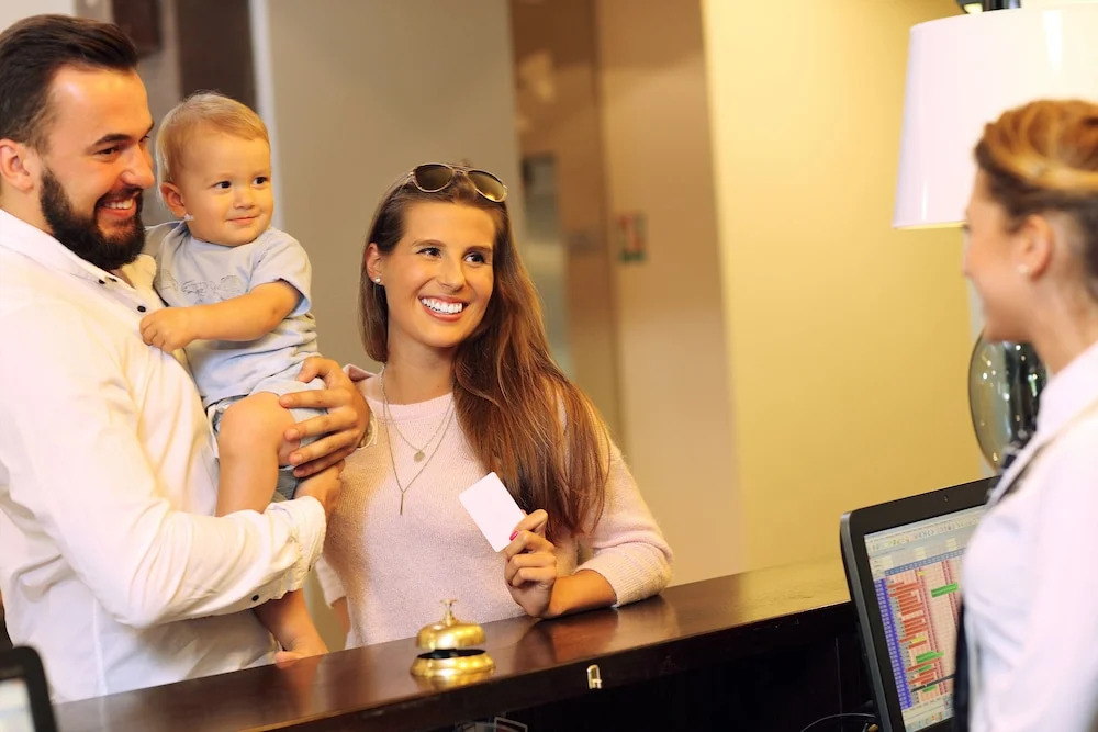 Magnolia Inn Extended Stay of Kingsland - New 2025 - Book a Kitchen Room - 12 Noon Check Out - 4K Black Beds - Saltwater-Mineral Pool open until 4AM - 24-7 Front Desk - LUXE Coffee Bar Award Winning Inn - Save by phone - 912-576-4777