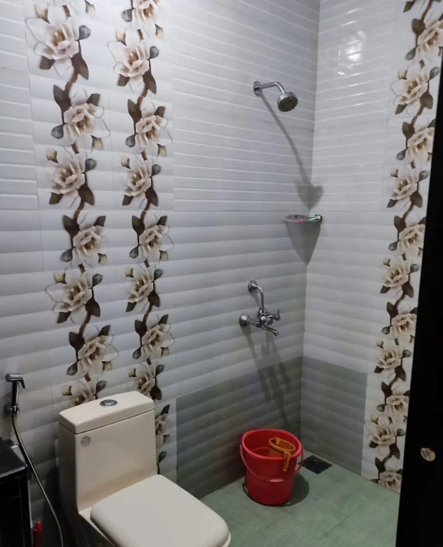 Colors by OYO Rooms