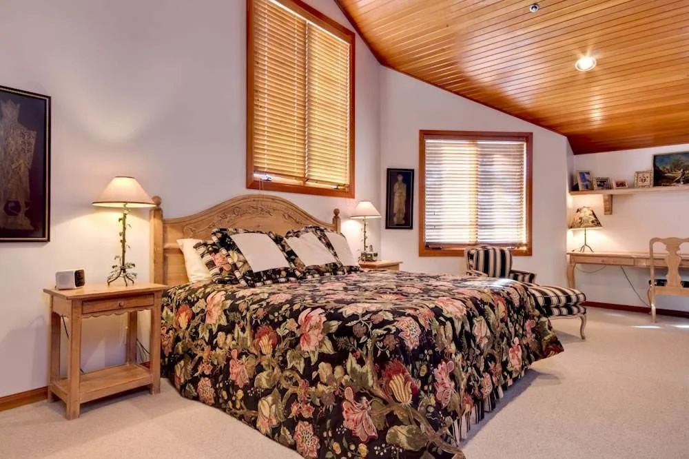 The Ridge Condominium by Alpine Ski Properties