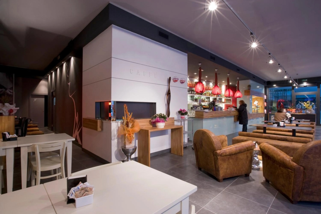 Maeli Rooms