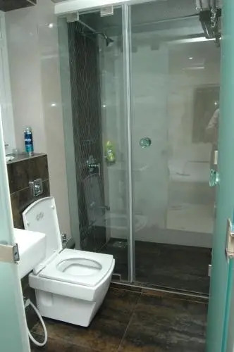 Hotel Causeway, Colaba