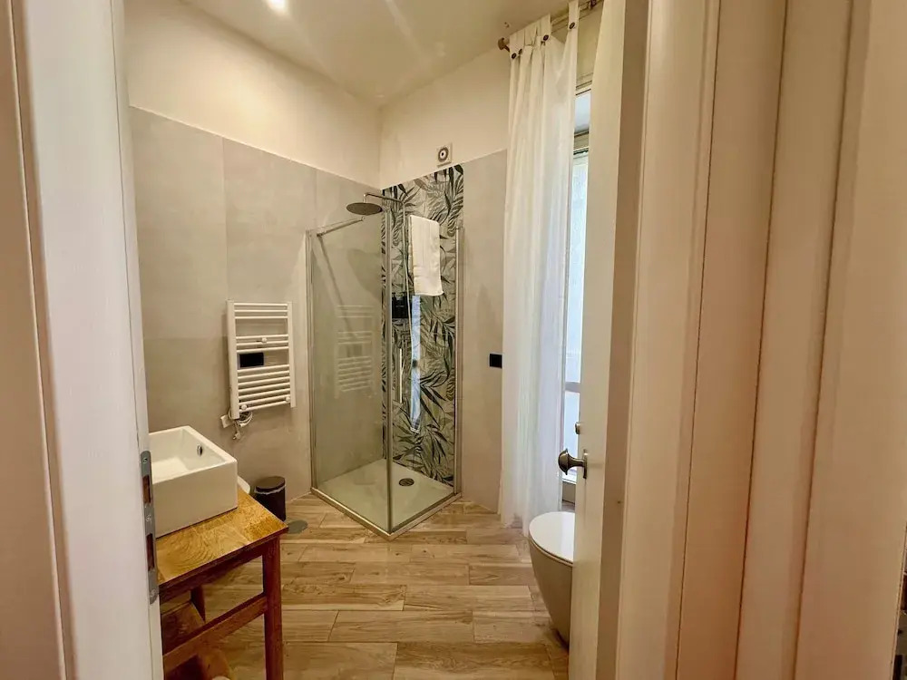 Gianos Rooms