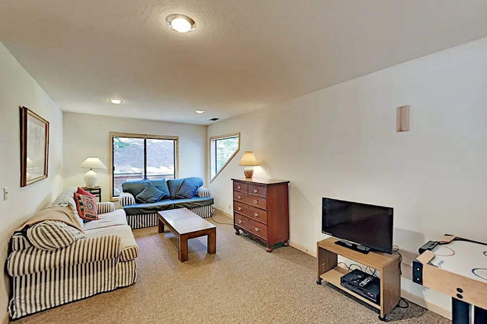 14036 Ski View Loop Home