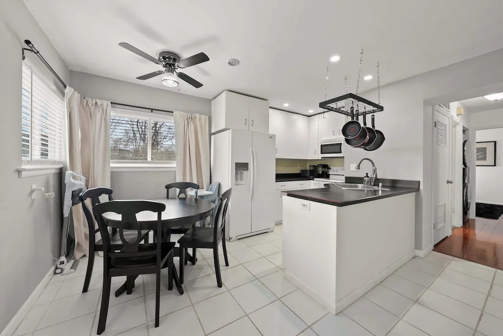 Grand North Retreat 4bdr Stay