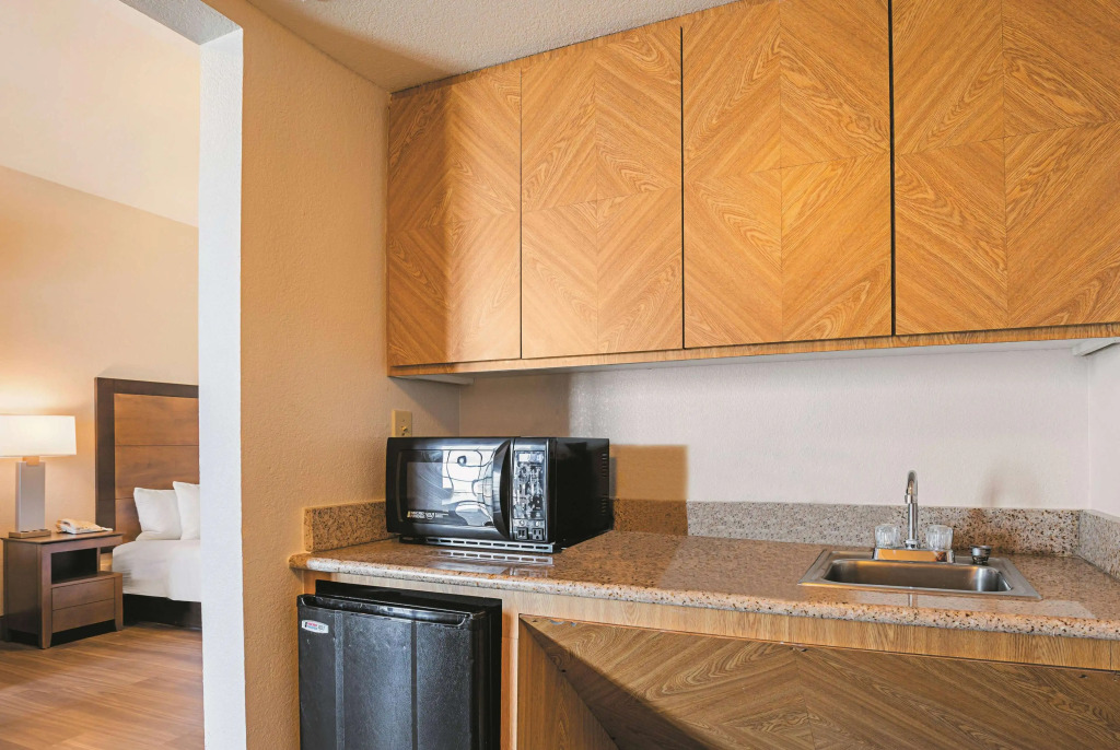 Wingate by Wyndham Galveston Beachfront at the Seawall