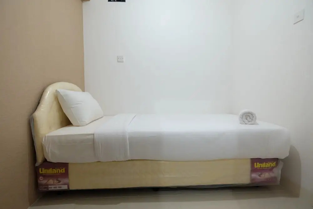 Homey Bassura City Apartment near Shopping Center