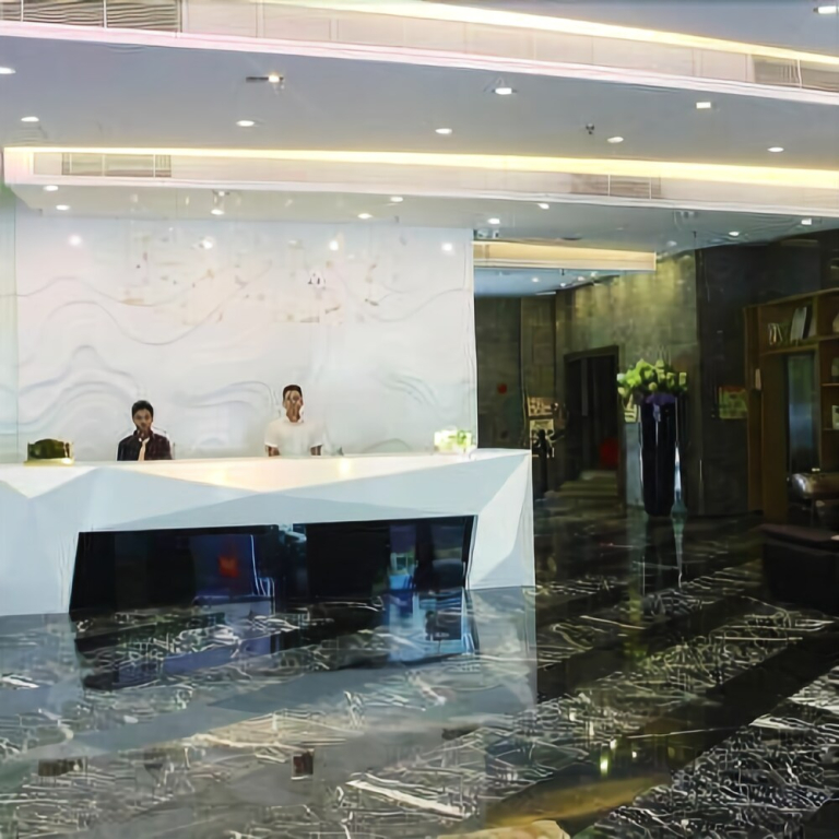 Only Hotel