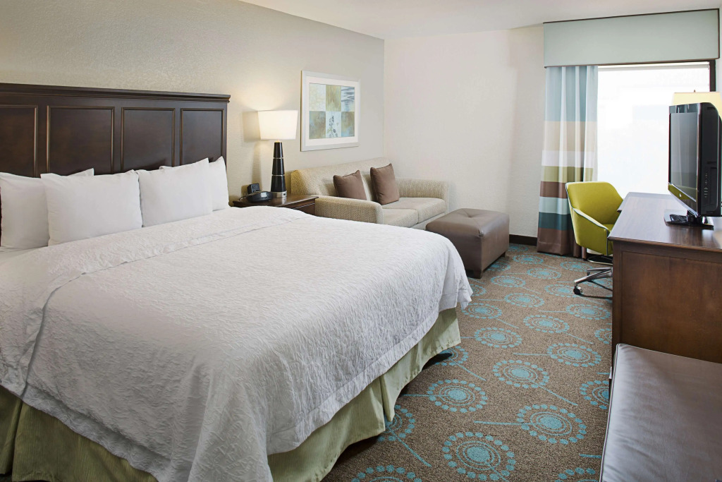 Hampton Inn Naples-Central