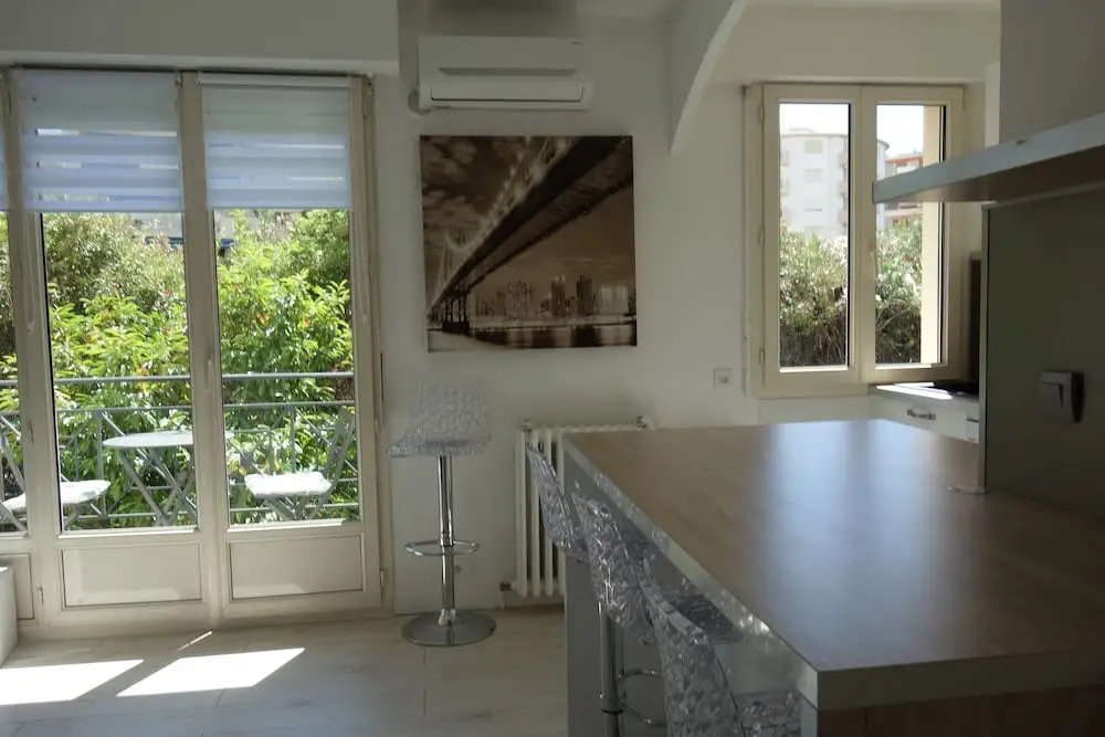 Welcome to Cannes - Latour Maubourg 3