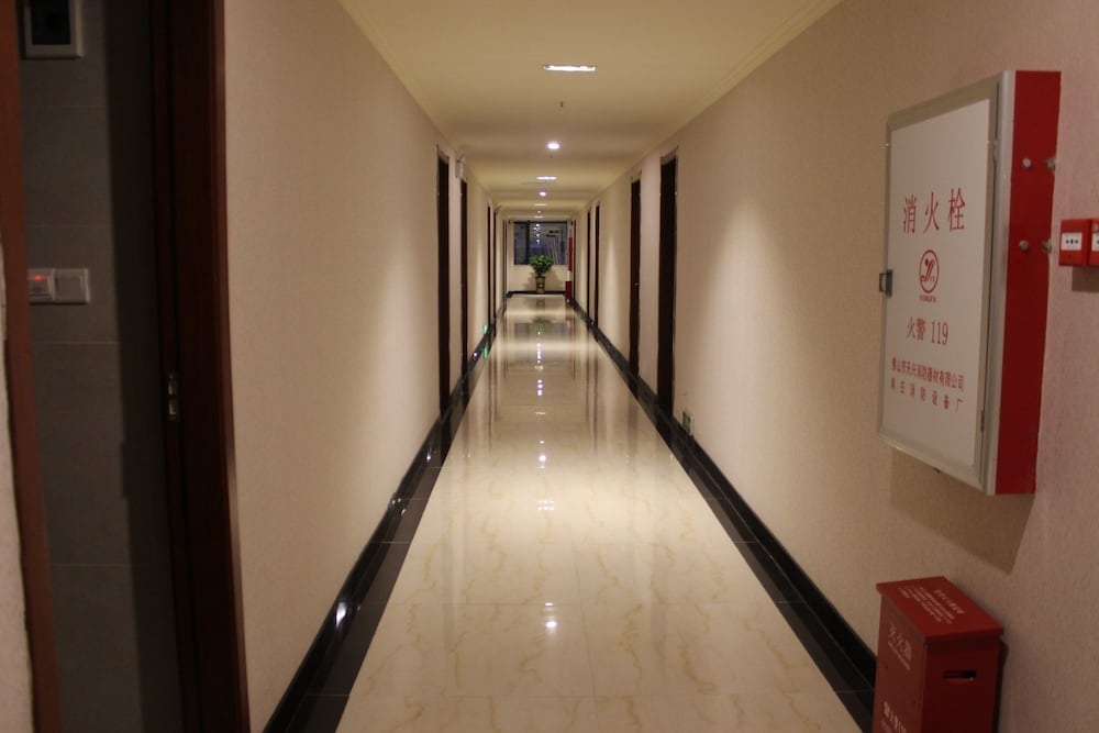 Yi Hao International Apartment