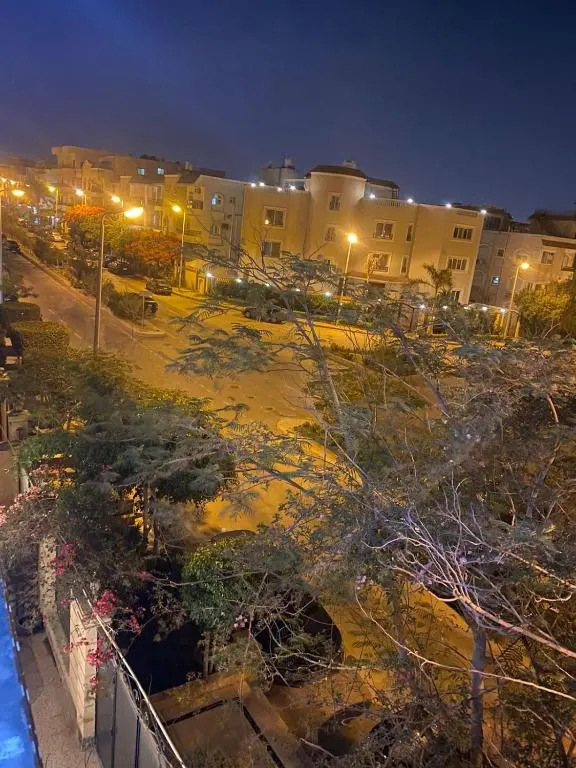 3 Room Apartment at Fifth Settlement with Hot Tub