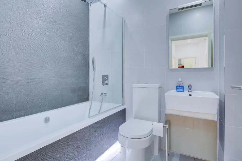 Fareham Point Apartment