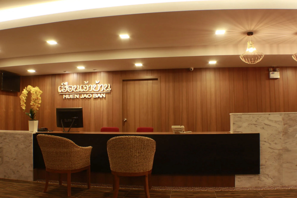 Huen Jao Ban Hotel