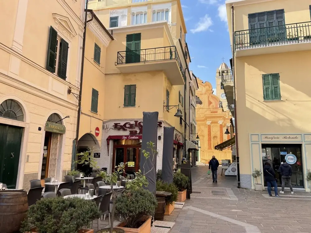 Tra Sole e Mare Spotorno
